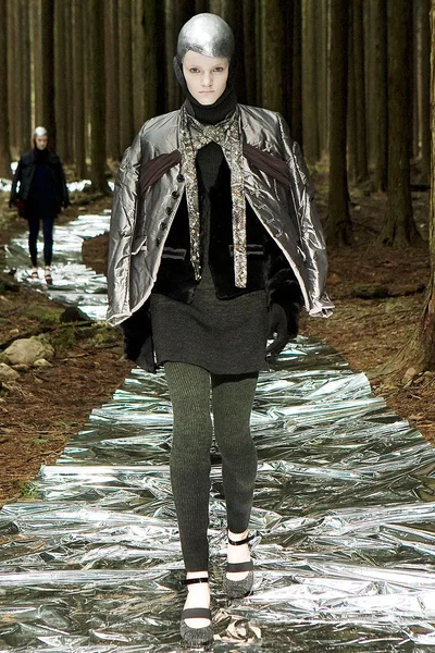 Look 1